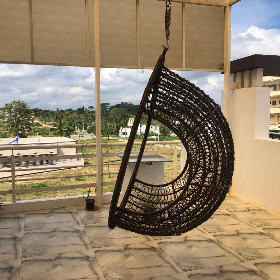Skyhouse Homestay Майсур Экстерьер фото